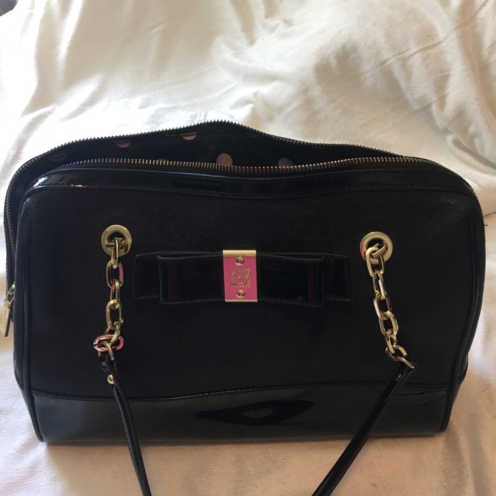 Elegant Anne Klein Black and Gold Hand Bag with Textured Fabric